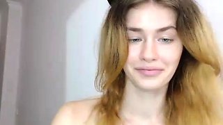 Amateur Webcam Teen Masturbates And Teases