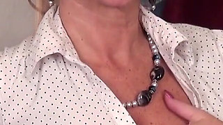 American Business Woman Amanda Needs Sexual Relief