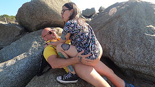 Hot Tattooed Bitch Pays the Uber with Her Pussy