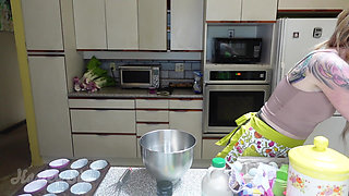 Intimate Baking with Harley