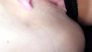Big boob brunette masturbates on webcam
