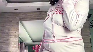 Round Latina Fart Compilation At Home, Bathub and Anywhere