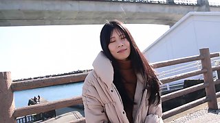 336KNB-204　【…てか、早くヤりません？】超絶美脚のスレンダー妻が欲求不満でAV応募！全身性感帯らしく、ヤる前からぐっちょぐっちょの早漏ま●こ。アナタいつから濡れてるのよ…。超美脚奥様のイキ乱れる淫美な姿…とくとご覧あれ！！！