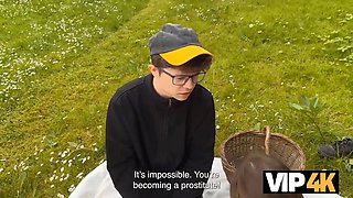 Vip4k. hunt down the snatch