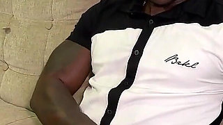 Big Cock Black Guy Uses VR Goggles to Look at Two Gorgeous Colombian Babes and Fuck Them.