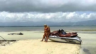 Amateur blonde girlfriend hardcore fucks