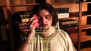 Brunette babe with fake big boobs fucks in the car