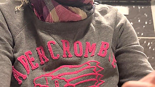 Razor Slides Into My Pussy