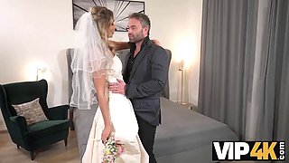 Vip4k. boy doesn't lose his opportunity and seduces bride in wedding clothes