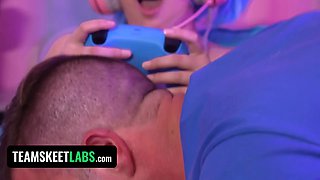 Gamer Girls Leana Lovings & Krissy Knight get their tastey vaginas fucked while frolicking - teamskeet