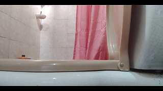 A Big Pee Seen From Behind Is the Best