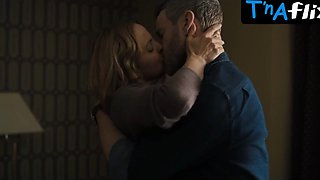 Mena Suvari Undergarments Episode in What Comes Next