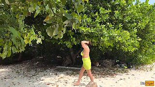 Public Pickup Stepmom and Stepdaughter on Beach - Risky Dick Flashing