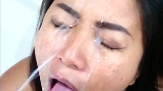 Petite MILF receives a one man bukkake