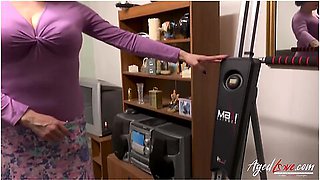 Big Tits Of Mature Tigger Played And Blowjob For John Luna