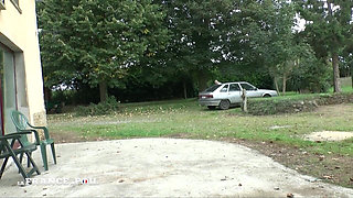 FFM Amateur Couple Visiting Candice for a Sex Plan with Strapon Dildo