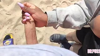 Pregnant Wife Ditched by Hubby Milks a Stranger's Giant Cock on the Beach