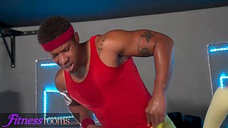 Sport guest rooms gym lady is crazy for Big Black Cock