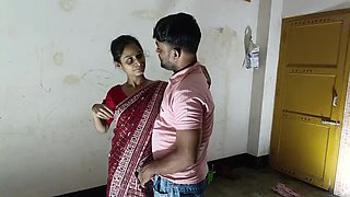 Desi Indian Bhabhi Morning Sex Video - Homemade HD with Easypron