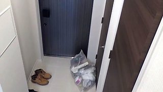 Amateur Asian College Teen Gives Blowjob