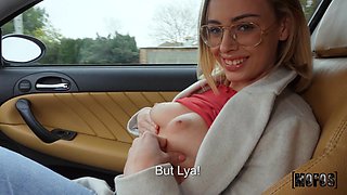 Amoral tart Lya Missy X-rated clip