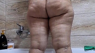 Big Ass Wife Taking a Shower