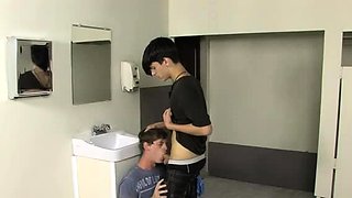 See teenager guy have sex with each other an cum and man