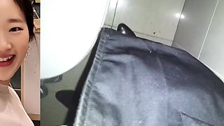 Yi Yuna Parttime Blowjob in a Toilet Enclosure