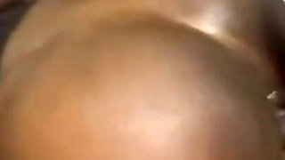 Sexy Madam Tries to Seduce Her Worker by Making Him Look at Her Pussy