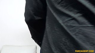 Posh bimbo Sarah Smith xxx clip