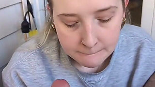 Shy Slut Squeezes Out Cum in Front of Neighbors
