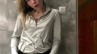 Posing in the Gym Locker Room After a Workout. Sexy Slow Hair Drying.