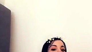 Pissing masturbating babe solo toy play