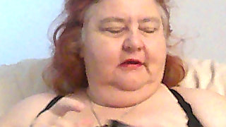 Mini Lipstic Chat Dressed