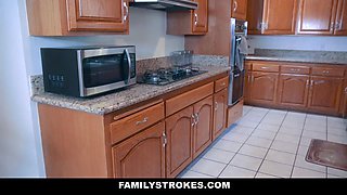 Stud gets rid of blue balls with hot cougar Britney Amber