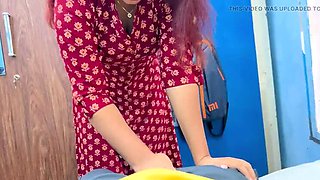 Desi Couple Vaigavarun45 Homemade Blowjob and Handjob in HD 4K