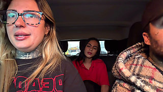The Brazilian gas station attendant accepted to be a porn actress and showed her breasts in the moving car