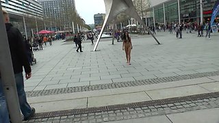 European Brunette Amateur Giving Head In Public
