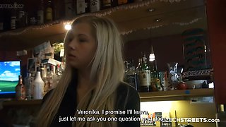 Anna Kurnikovova?!