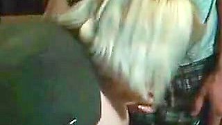 cfnm couples webcam blonde gives head to boyfriend on stickam