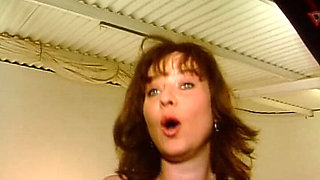 Amateur Babe From Germany Showing Her Perfect Body on Casting