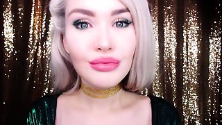 Glamour babe with big boobs masturbates in lingerie