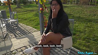 Martin Gun’s Spanish Passion with Stunning Curves