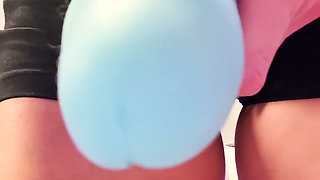 Strap-on Muscle Domme Flexes Her Biceps and Takes Control with Mars Solo and Her Big Dick