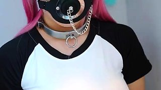 Amateur selfshot round fingers and toy inside the pussy