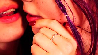 Amateur lesbian foot fetish