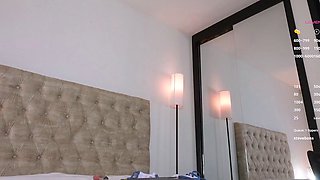 Naughty Japanese babe Ayaka Tomoda masturbates