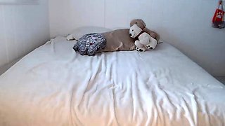 Hot amateur webcam teen masturbates for their fans