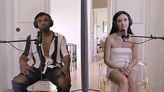 Sexy jazmin luv gets her clitoris munched by cool troy francisco