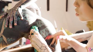 Anuskatzz and Eden's prolapse scene